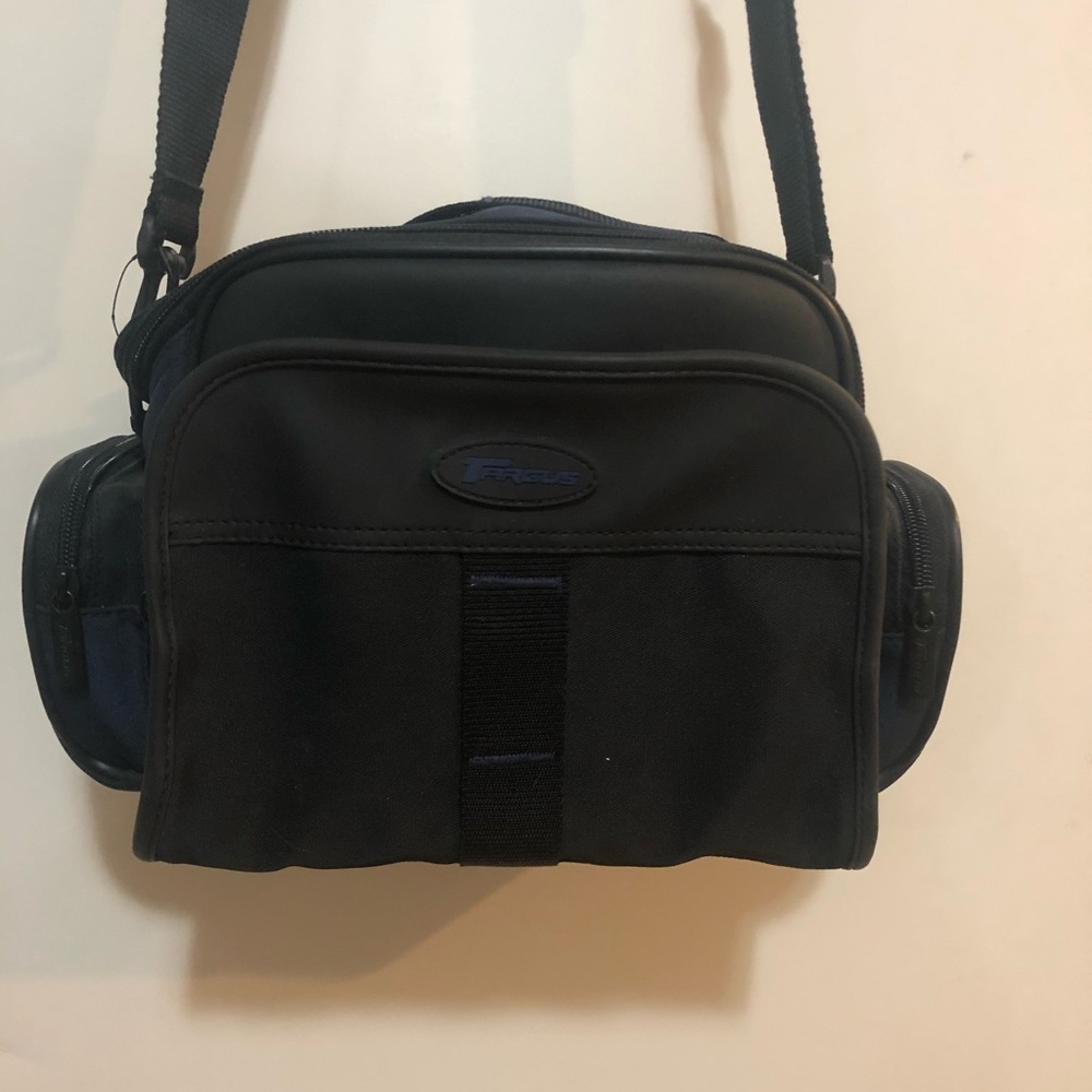TARGUS Camera/Video Case - Picture 1 of 4